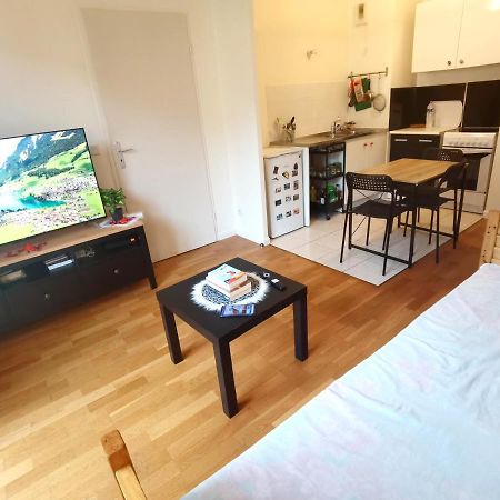 Versailles Trip Appartement Buc  Eksteriør billede