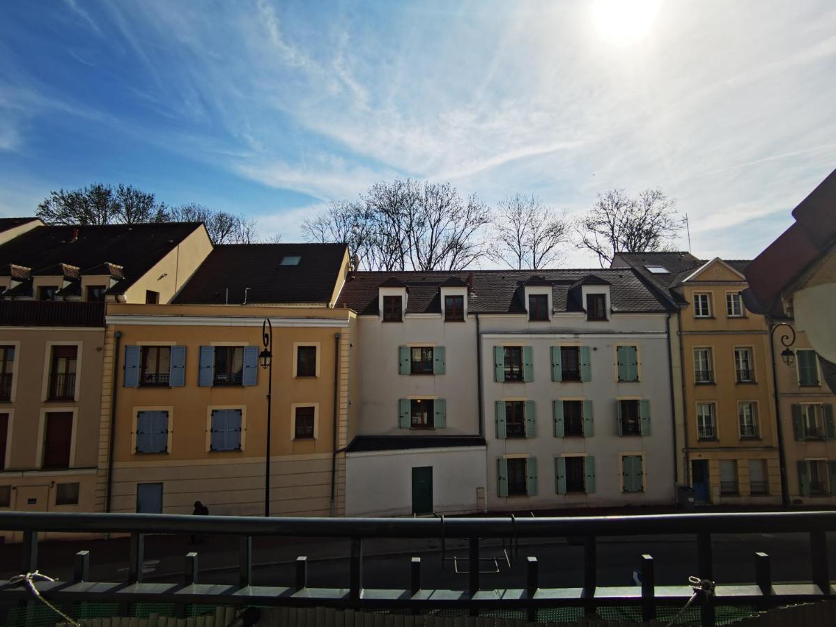 Versailles Trip Appartement Buc  Eksteriør billede