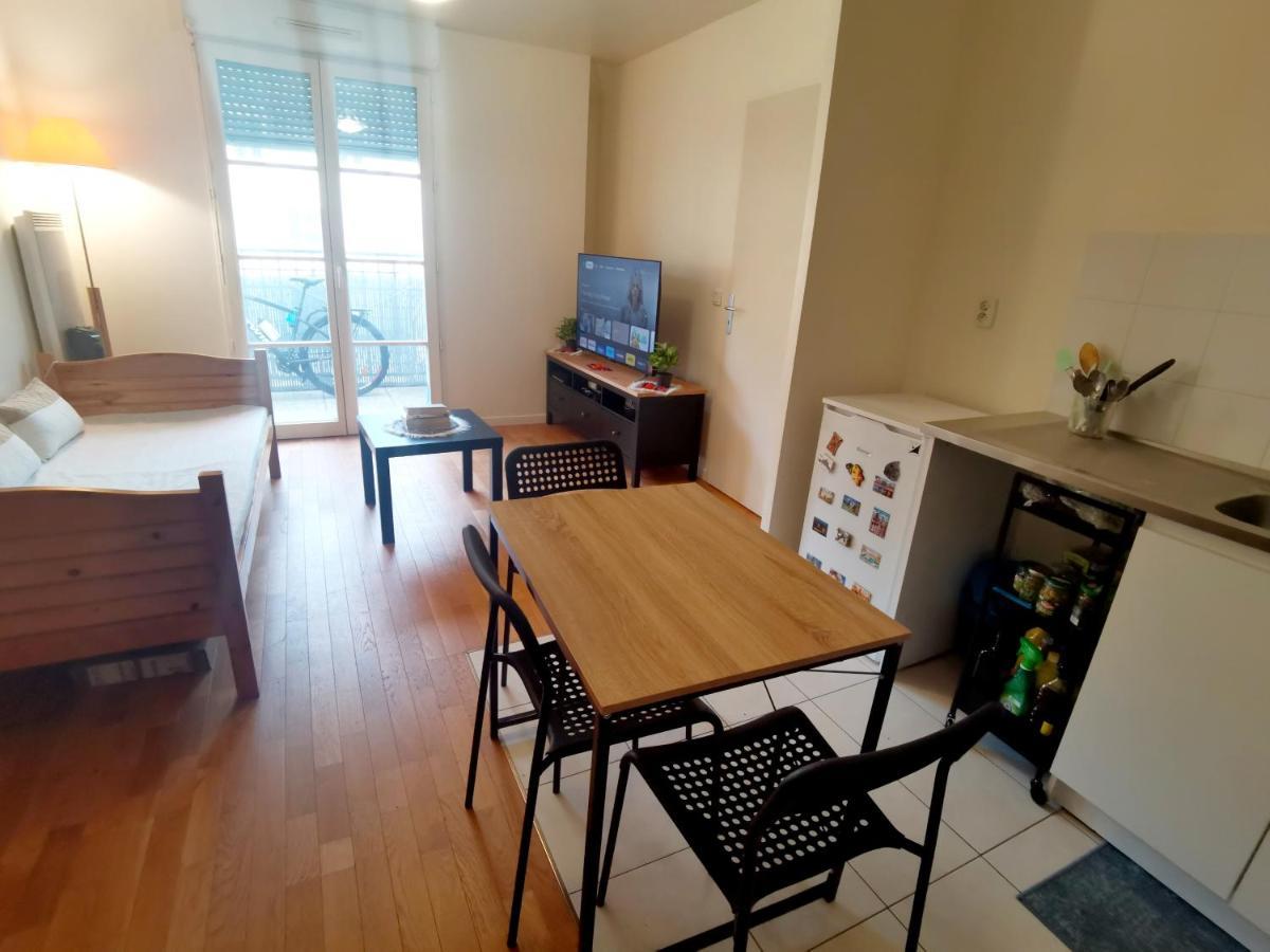 Versailles Trip Appartement Buc  Eksteriør billede